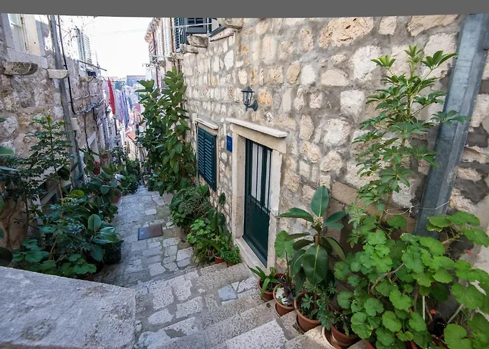 Brilliant Apartman *